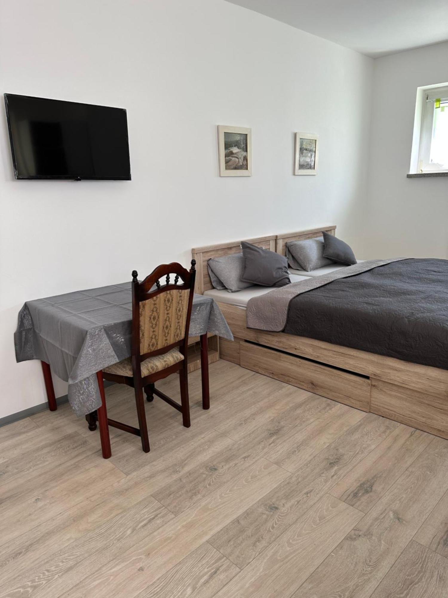 Ein Zimmer Wohnung Am Markt Oelsnitz  외부 사진